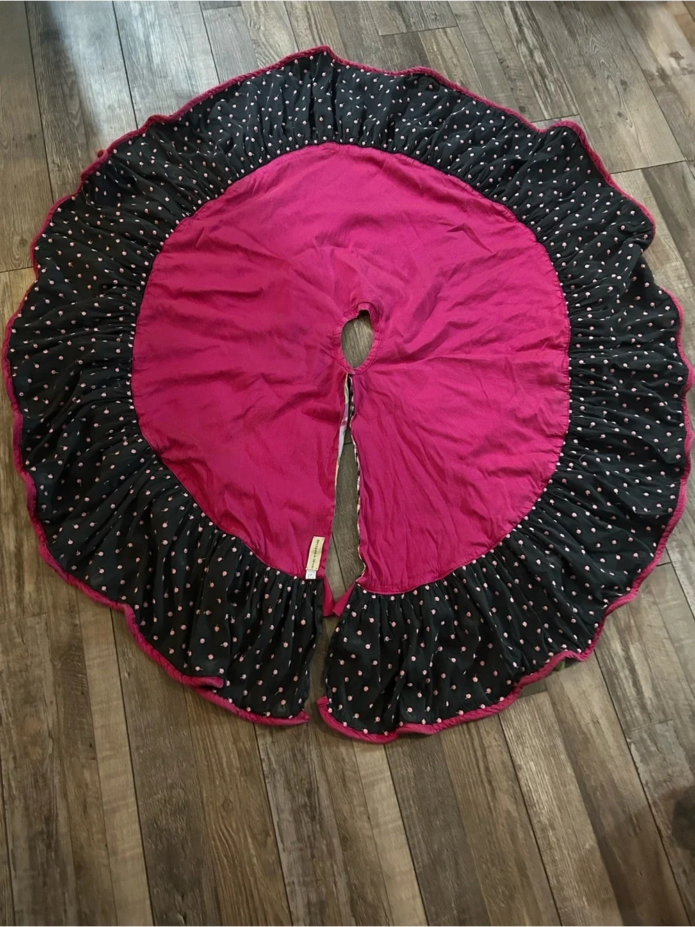 MacKenzie-Childs Fuchsia pink Black Polka Dot Plaid Pom Pom Ruffle tree Skirt